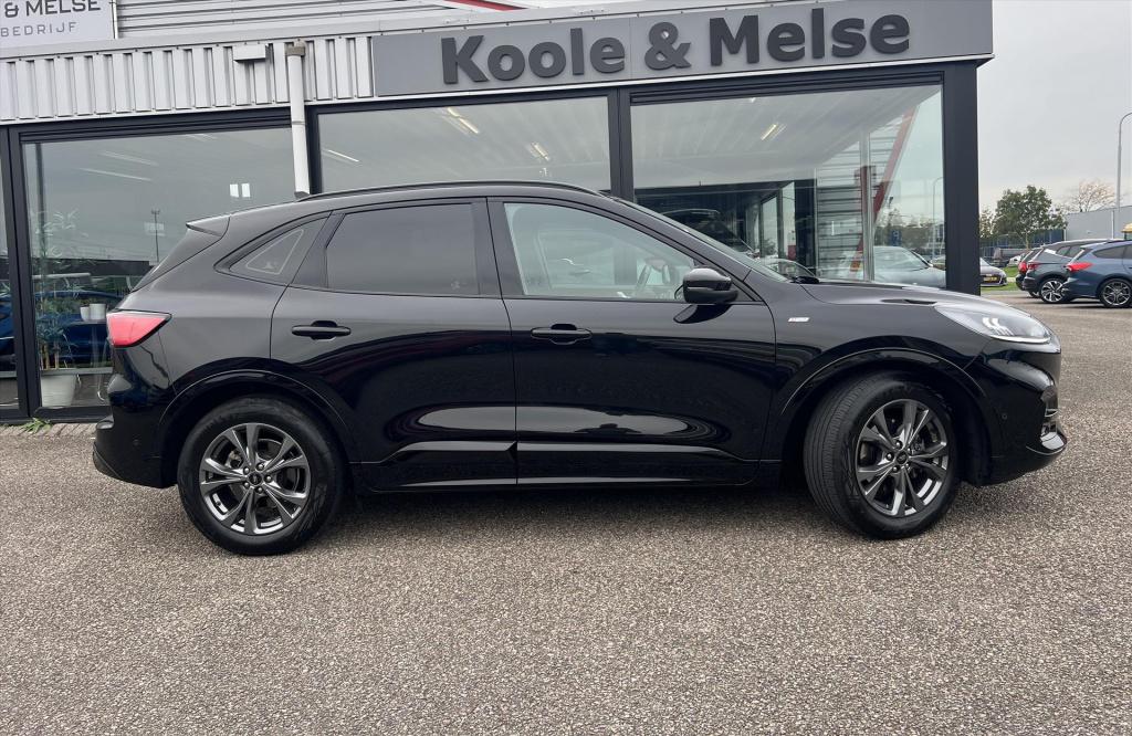 Ford Kuga 1.5 ecoboost 150pk st-line winterpack , carplay