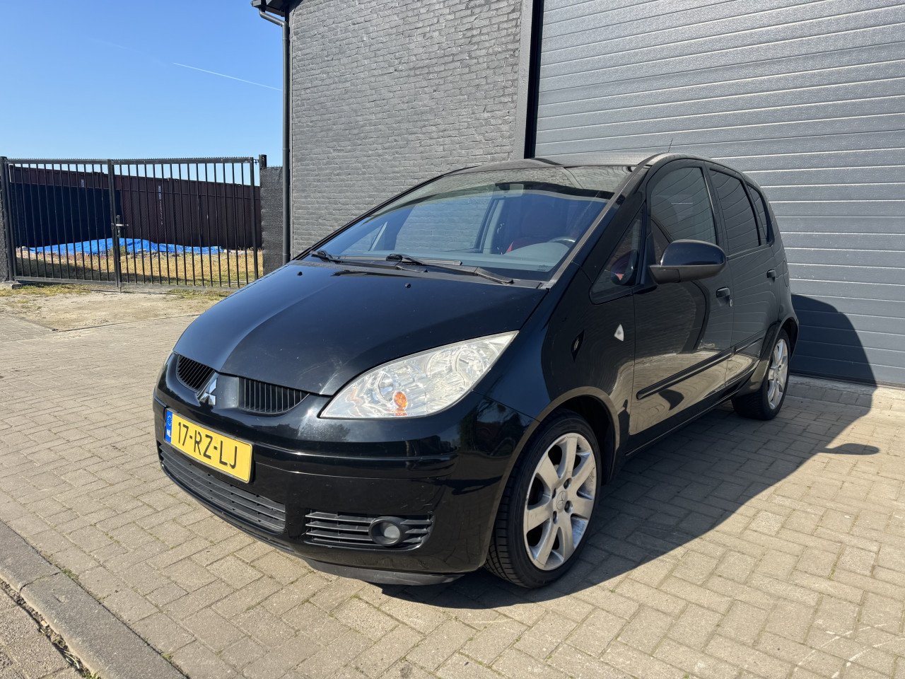 Mitsubishi Colt 1.3 CZ5 2005 Zwart Airco Apk Isofix Nap
