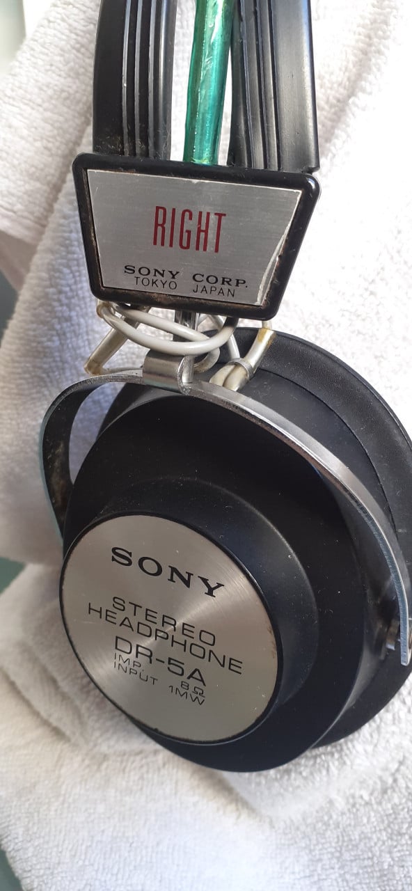 Sony stereo vintage headphone type DR-5A