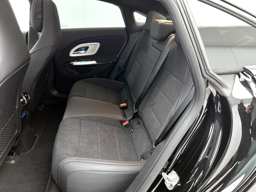 Mercedes-Benz Cla 250+ launch edition 85 kwh trekhaak | adaptieve cruisecon