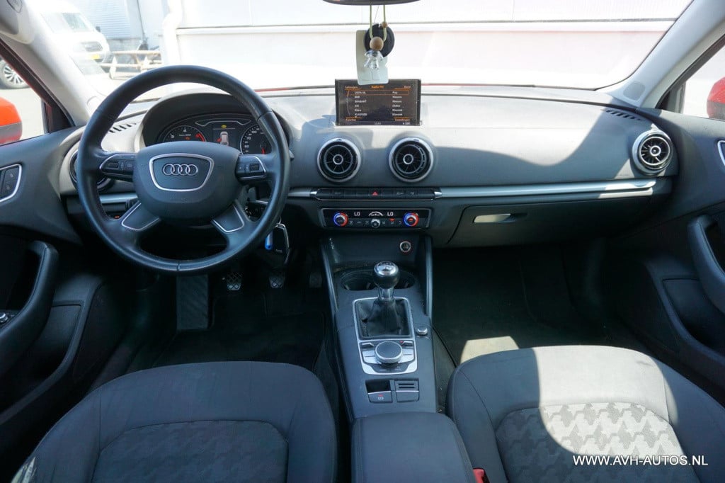 Audi A3 sportback 1.6 tdi ultra edition