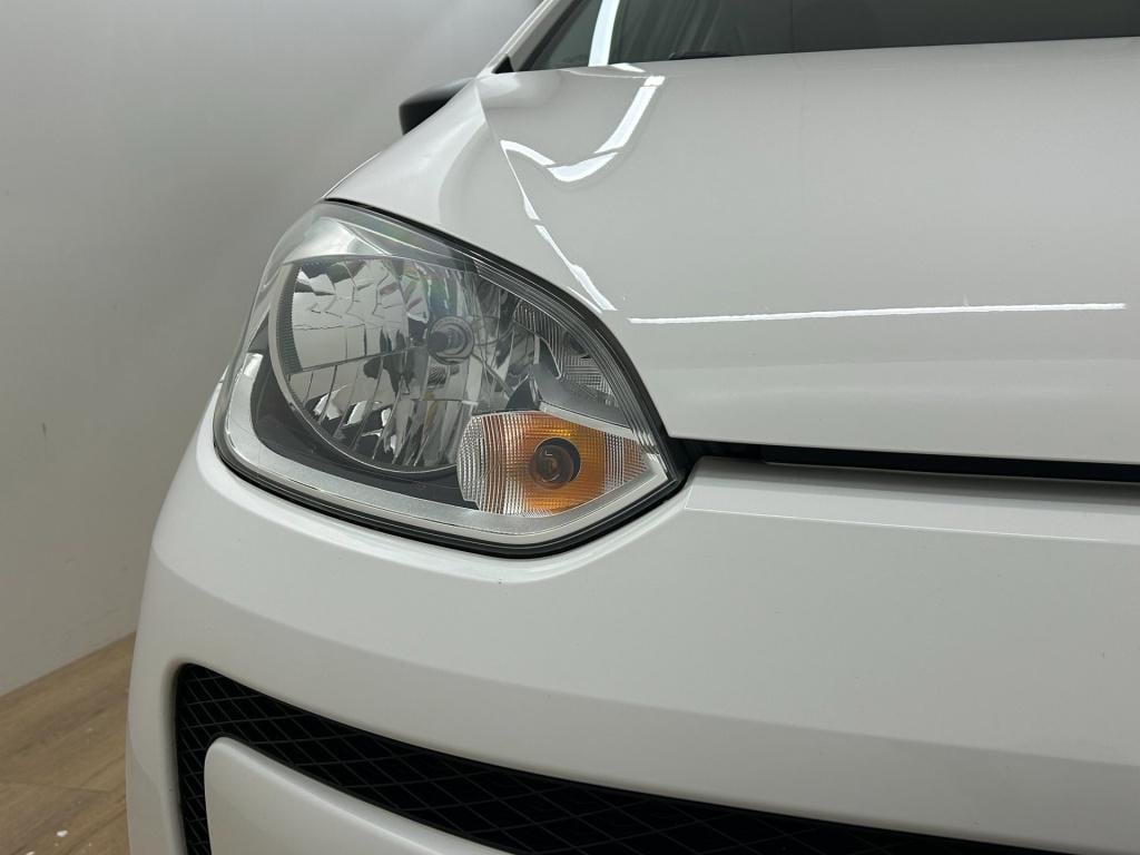 Volkswagen UP! occasion 1.0 up! edition bluemotion | wit | tweedehands volk