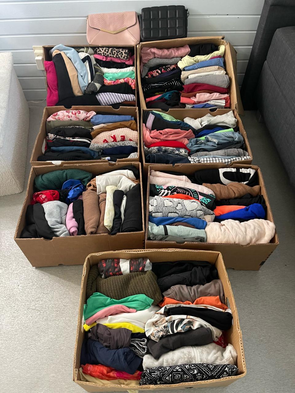 Opkoper gezocht dames kleding S/M/L/XL