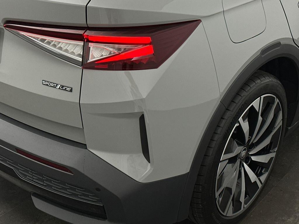 Skoda Onbekend sportline elektromotor 150 kw / 204 pk suv elektri