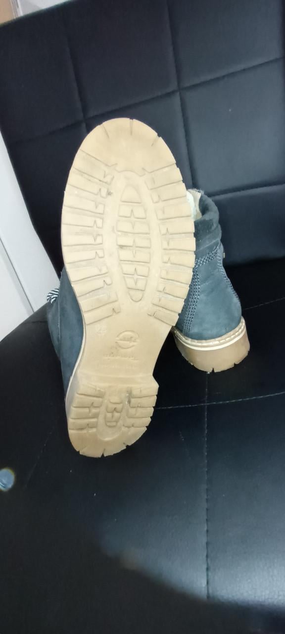 Женские ботинки