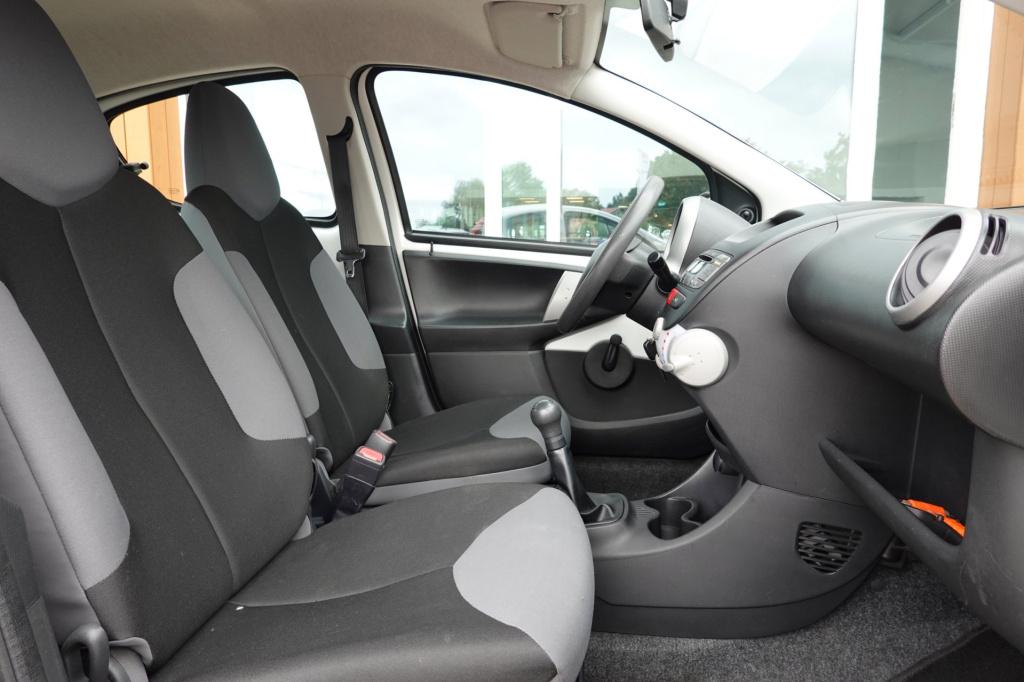 Peugeot 107 1.0 access accent