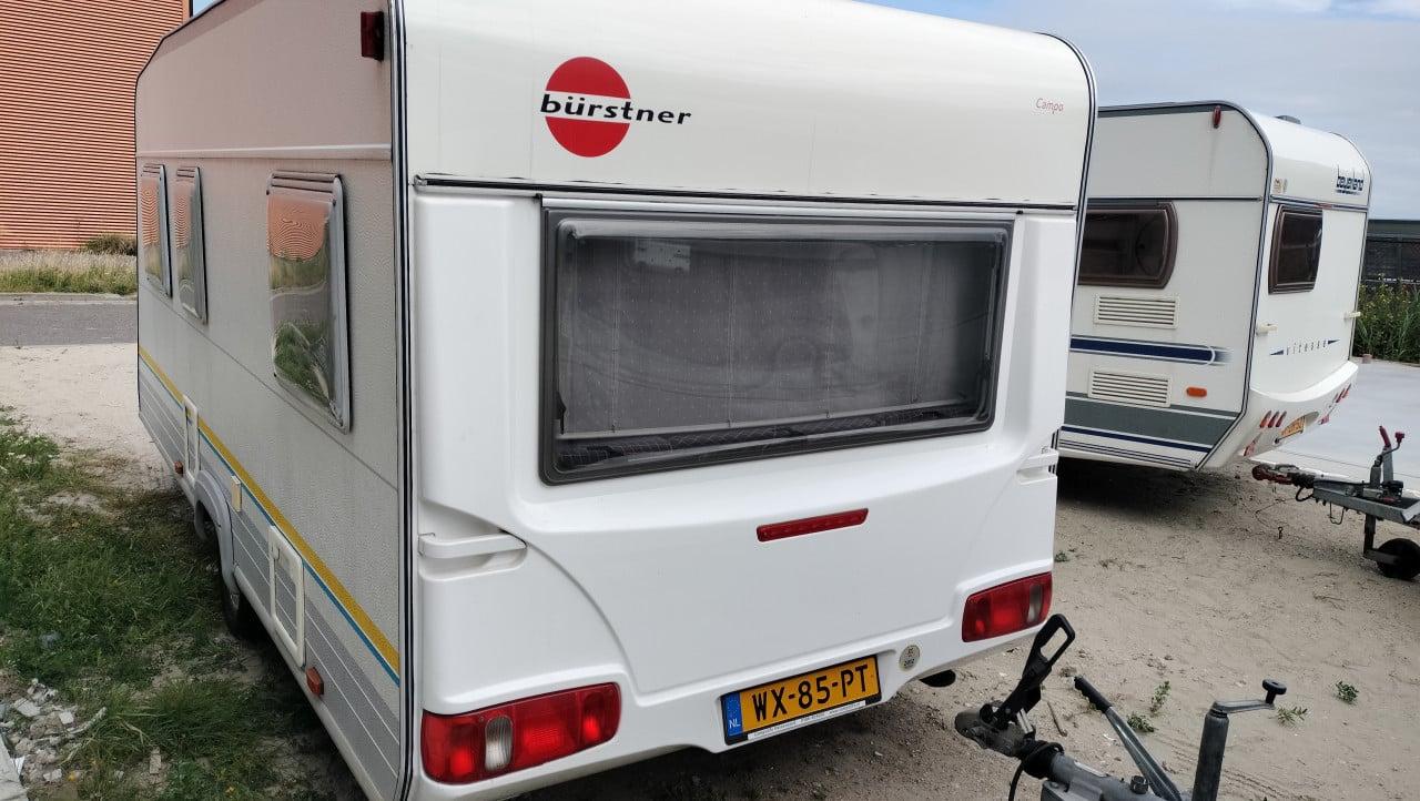 Burstner Ventana 435 met voortent
