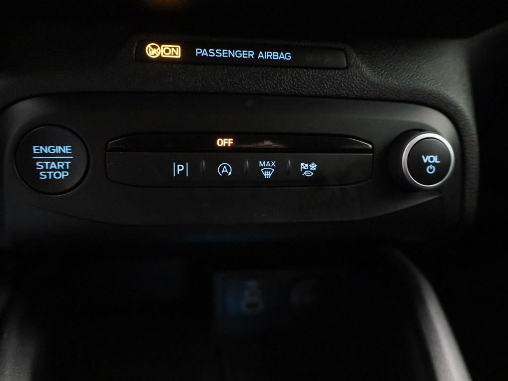 Ford Focus wagon 1.0 ecoboost hybrid titanium | cruise control | navigatie 