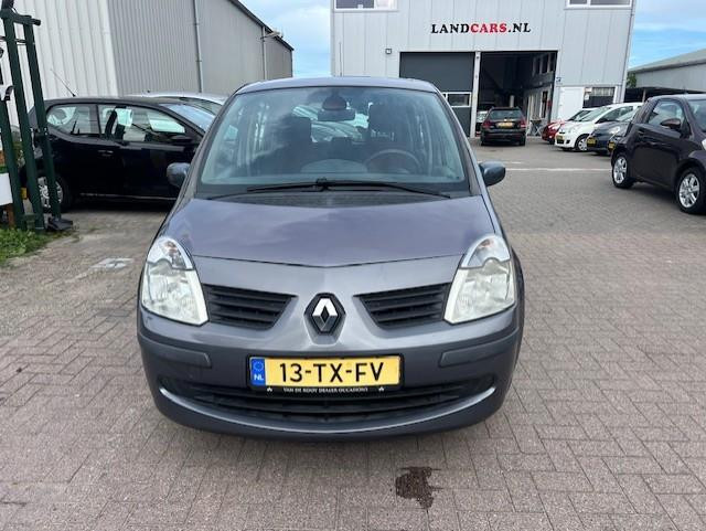 Renault Modus 1.4-16v air met trekhaak