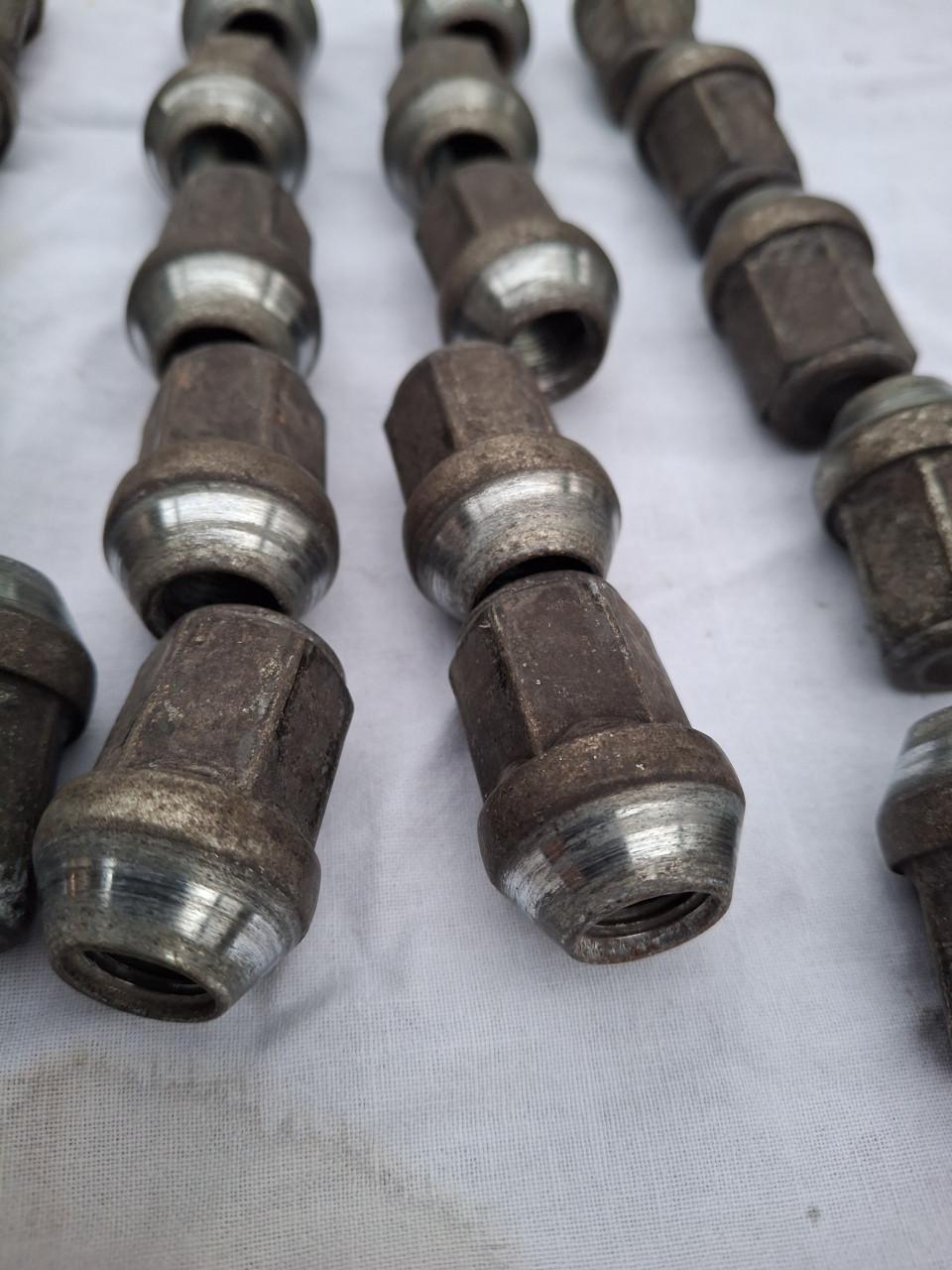 Winterbanden met velgen