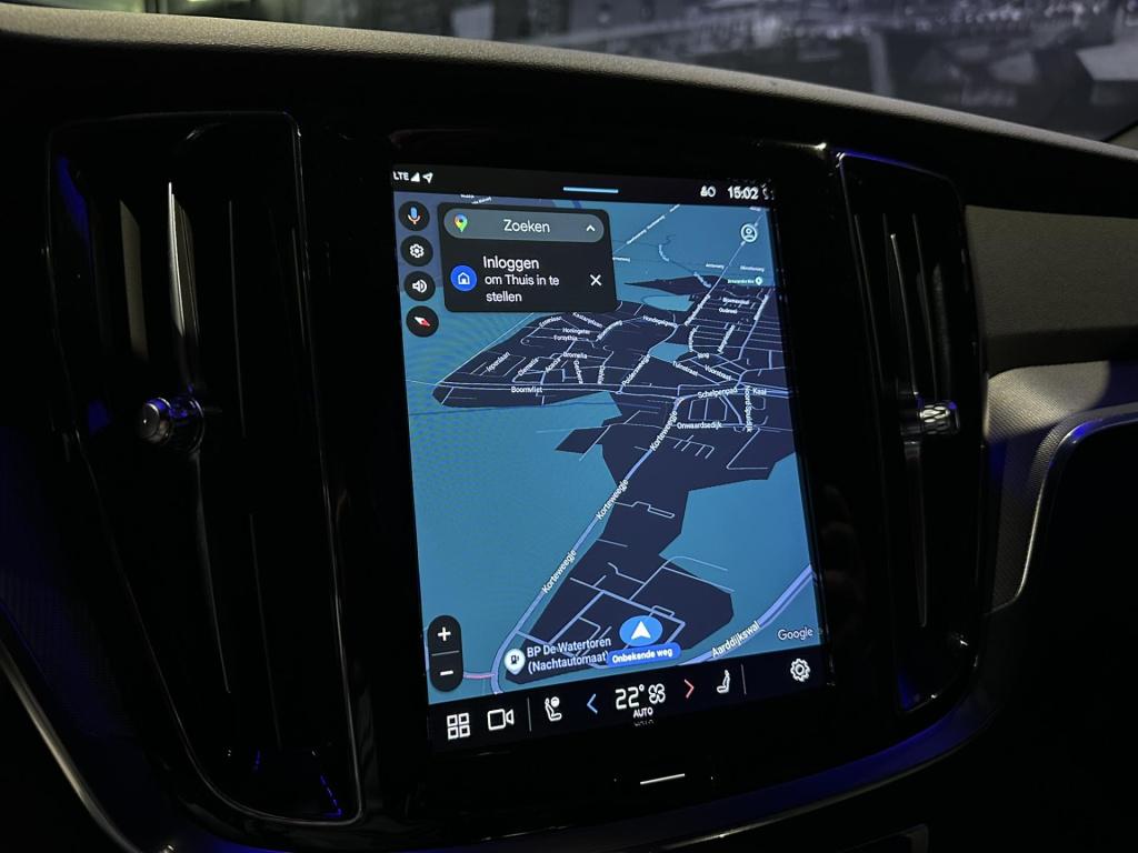 Volvo V60 2.0 t6 plug-in hybrid awd plus dark long range my2023 *1e eigenaa