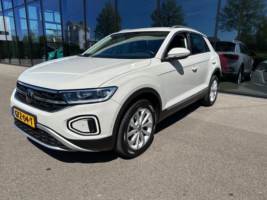 Volkswagen T-roc 1.5 tsi 150pk dsg style carplay | trekhaak | camera | keyl