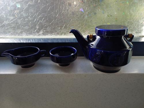 Kobaltblauw theesetje Van Nelle