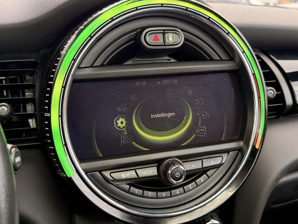 Mini 3-deurs 2.0 john cooper works s 232pk | acc | pano | head-up | harman 