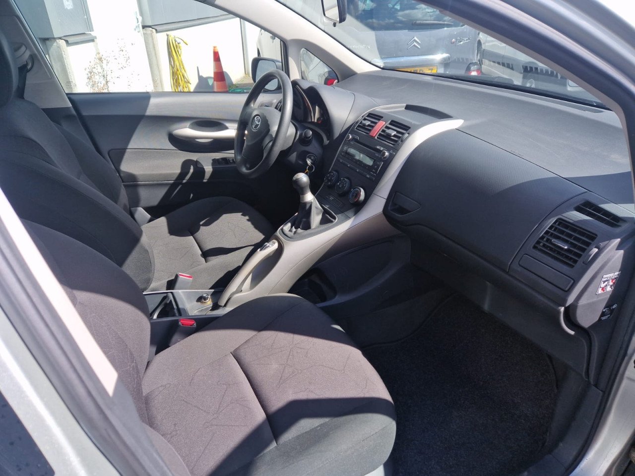 TE KOOP TOYOTA AURIS 1.6 16V TERRA 129.819 KM TWEEDE EIGENAAR MET AIRCO