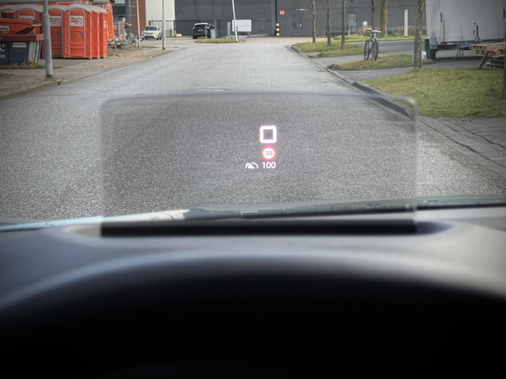 Citroen Ë-c4 shine 50 kwh | panoramadak | vol-leder | head-up display | stu