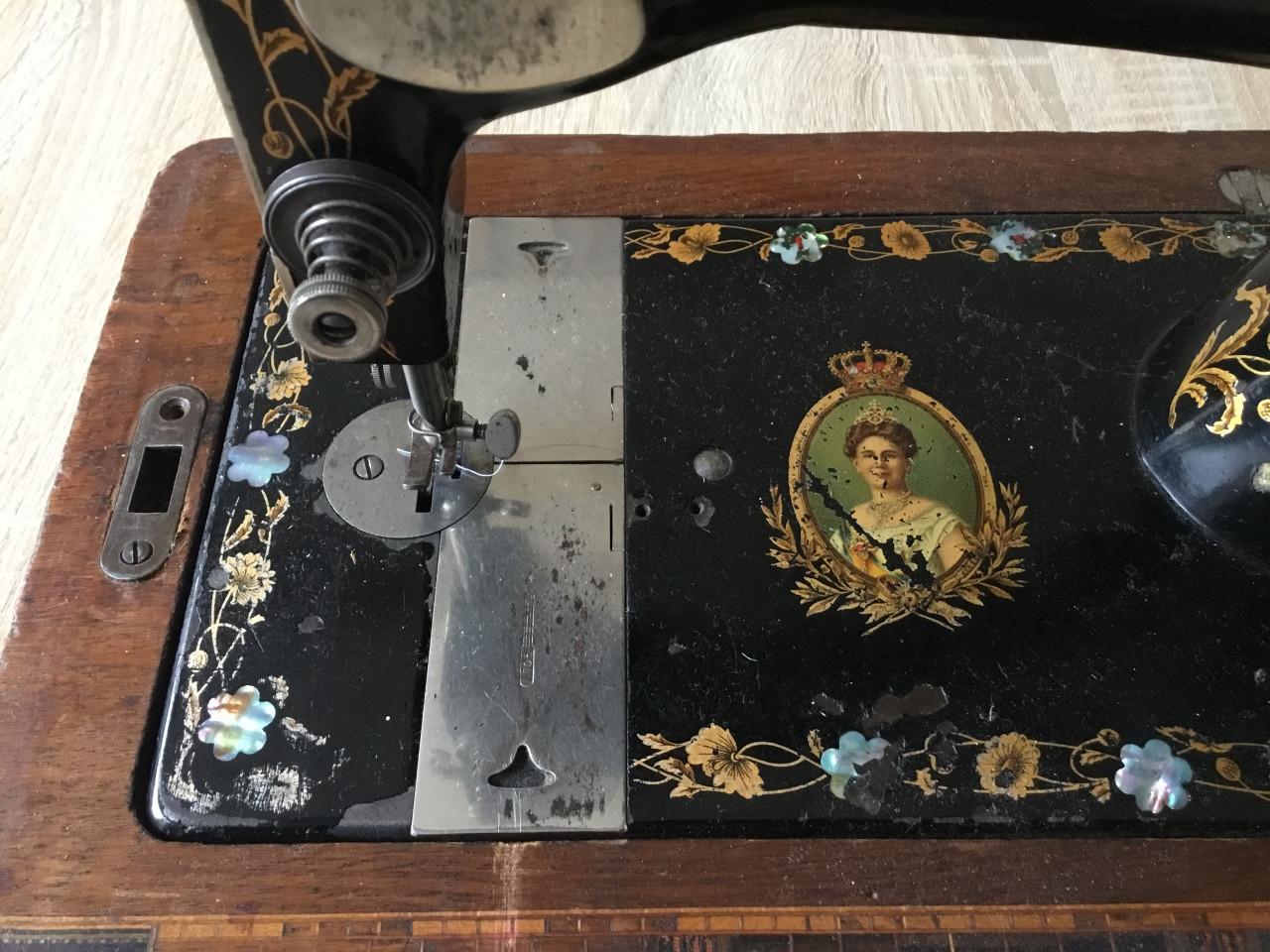 Oude naaimachine  durkopp