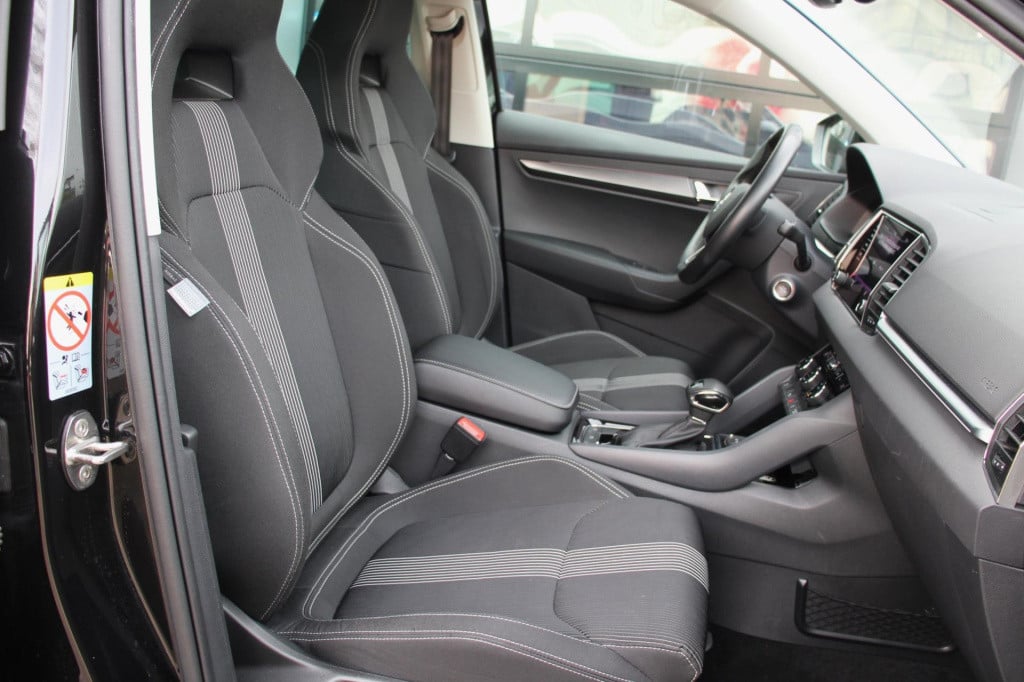 Skoda Karoq 1.5 tsi act sportline business - stoel verw - carplay - virtual
