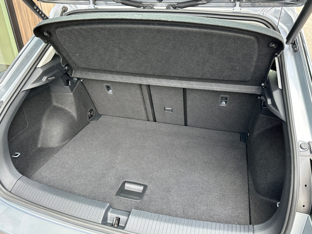 Volkswagen T-roc 1.5 tsi 150pk dsg style | dode hoek | camera | keyless | e