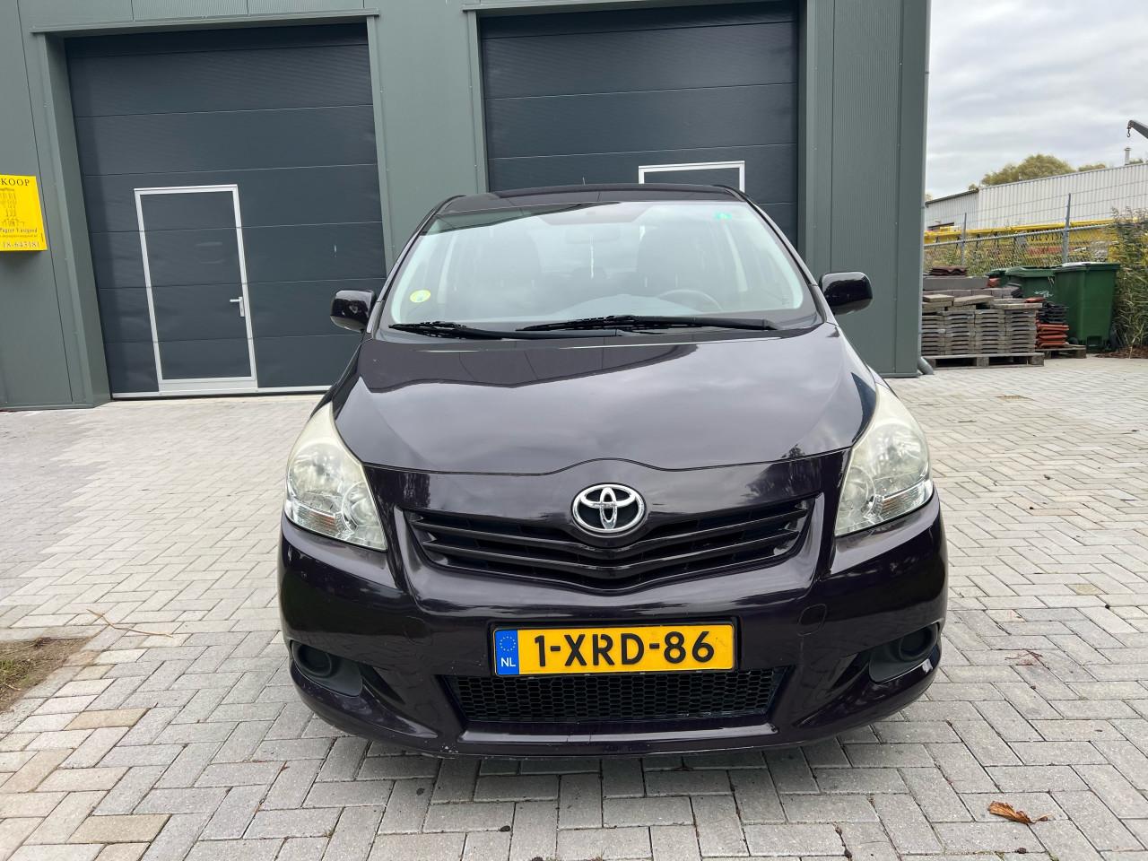 Toyota Verso 1.6 VVT-i Comfort 7 zitter