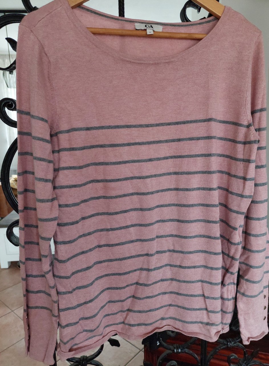2 damestruien mt M panter/luipaardprint/ roze& grijs