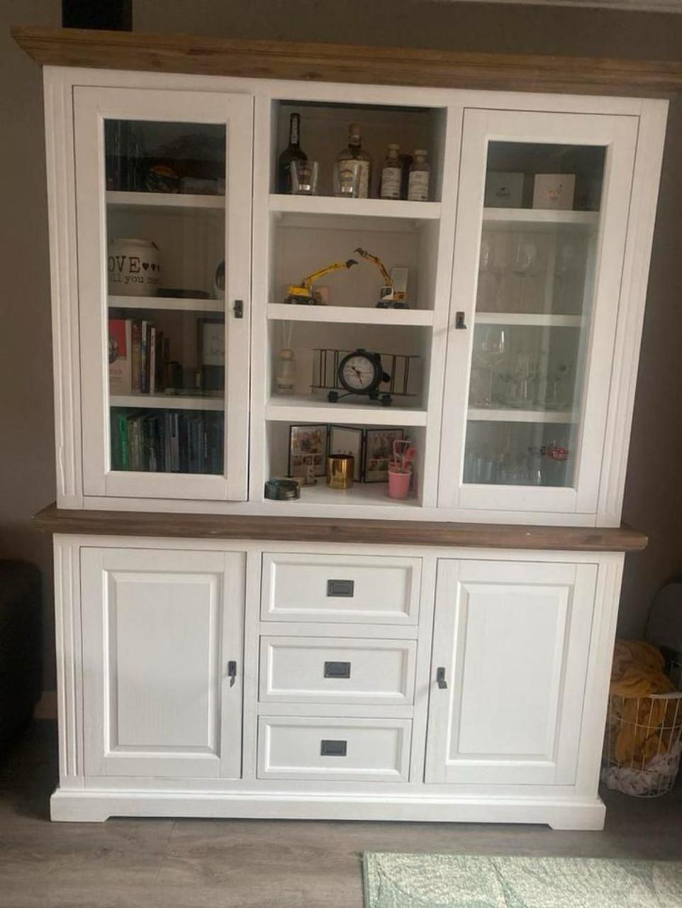 Buffetkast, salontafel, eettafel