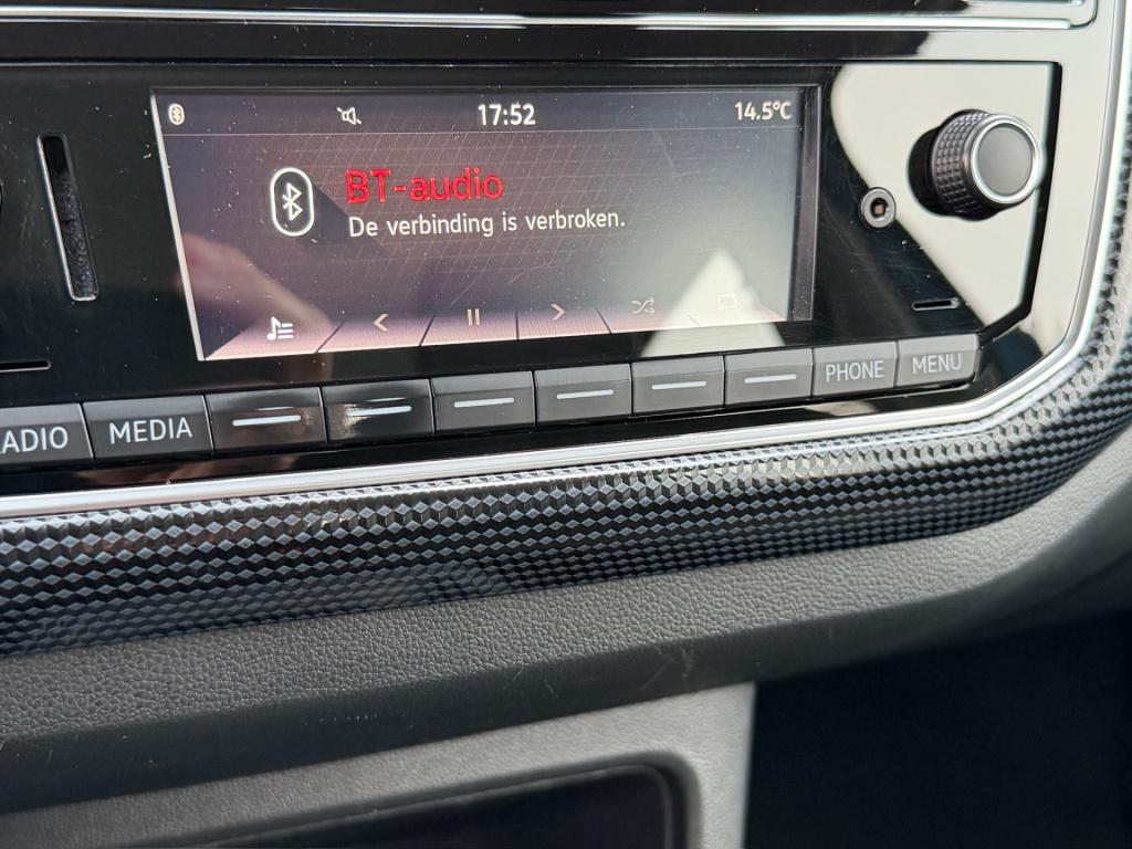 Volkswagen UP! 1.0 5-deurs | cruise | camera | stoelverwarming | lm velgen 