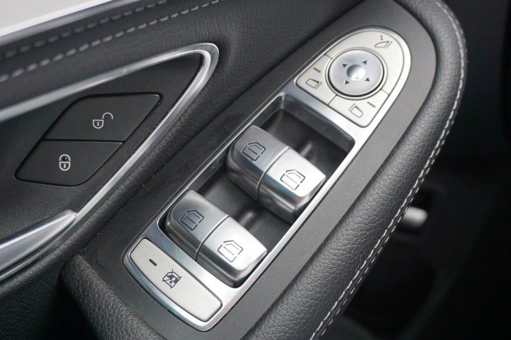 Mercedes-Benz C-Klasse 180 prestige climate / navi / cruise / stoelverw. / 