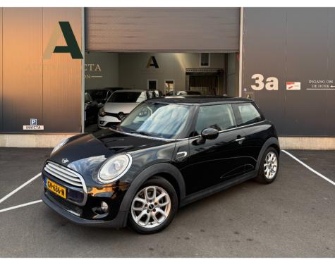 Mini Cooper 1.5 - business
