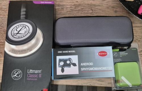 Littmann classic lll stethoscope en Spyghmomanometer