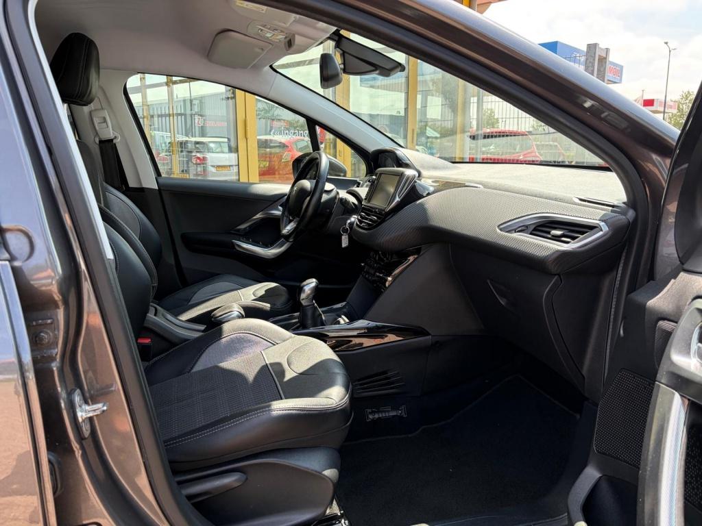 Peugeot 2008 1.2 puretech allure