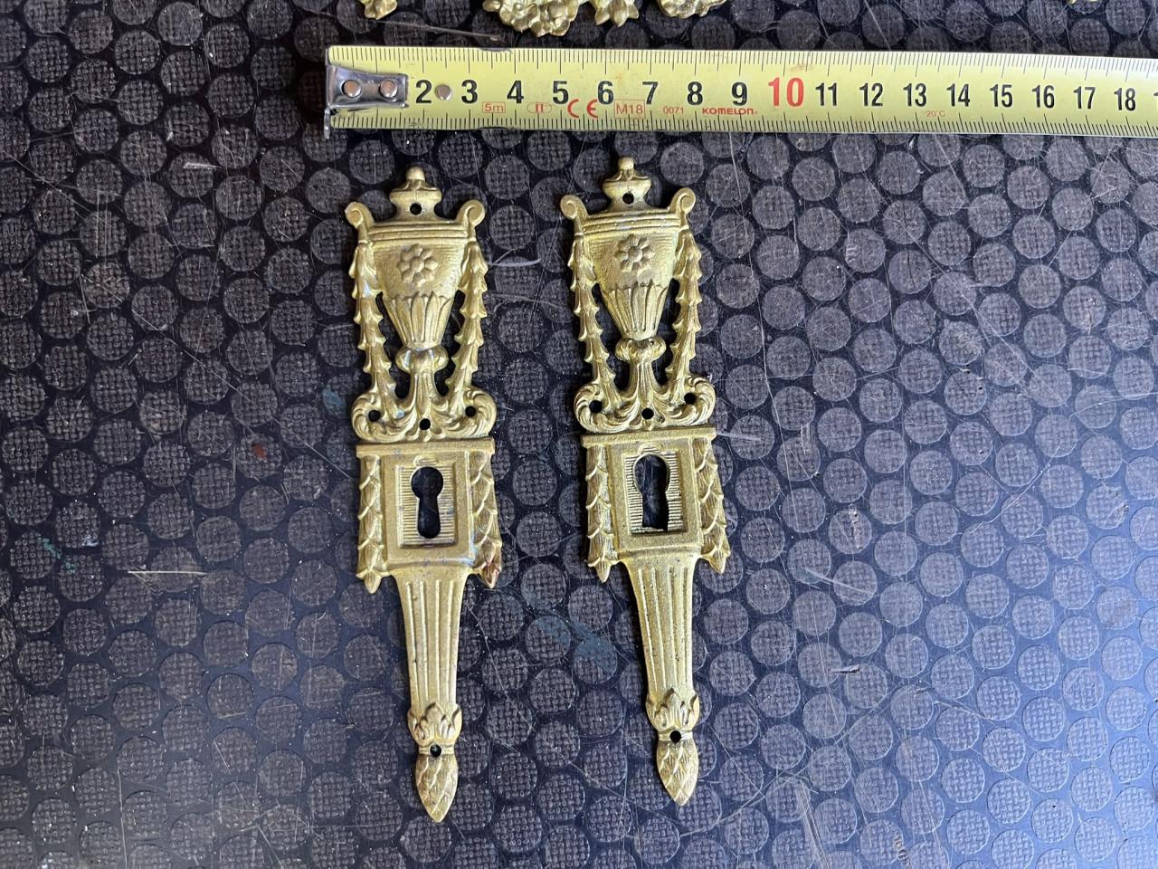 Meubelbeslag, messing