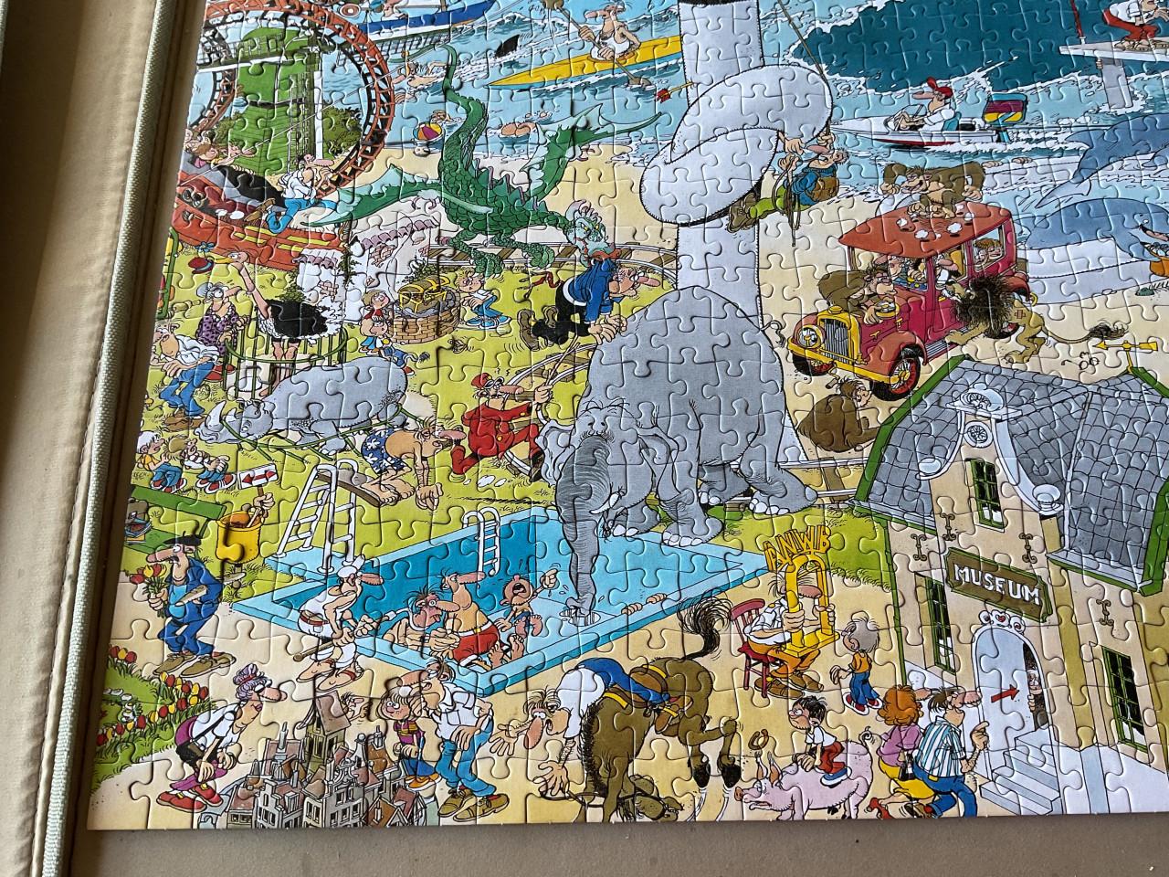 Puzzel JAN VAN HAASTEREN TER LAND, TER ZEE EN IN DE LUCHT