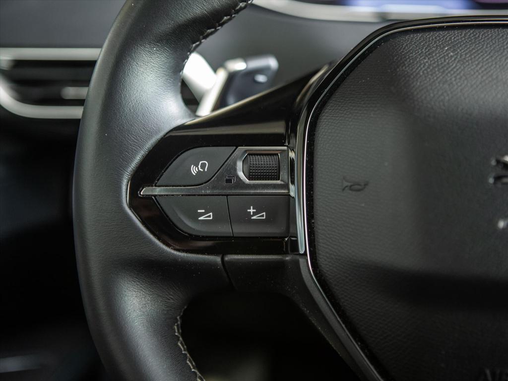 Peugeot 3008 1.2 puretech 130pk allure automaat | apple carplay | android a