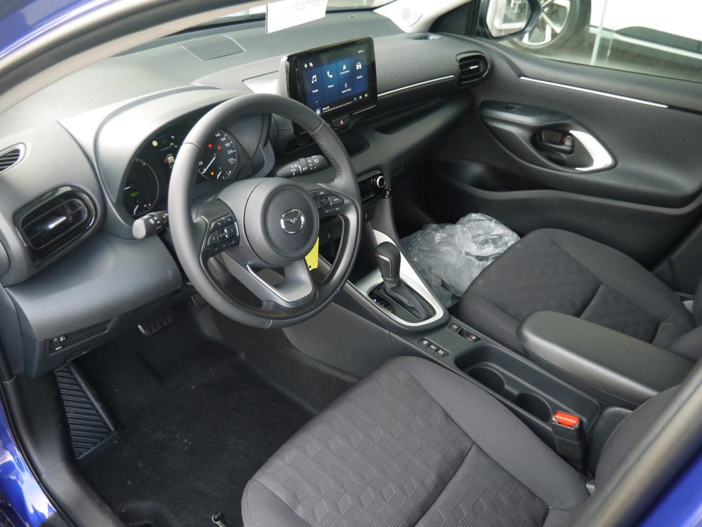 Mazda 2 Hybrid 1.5 centre-line