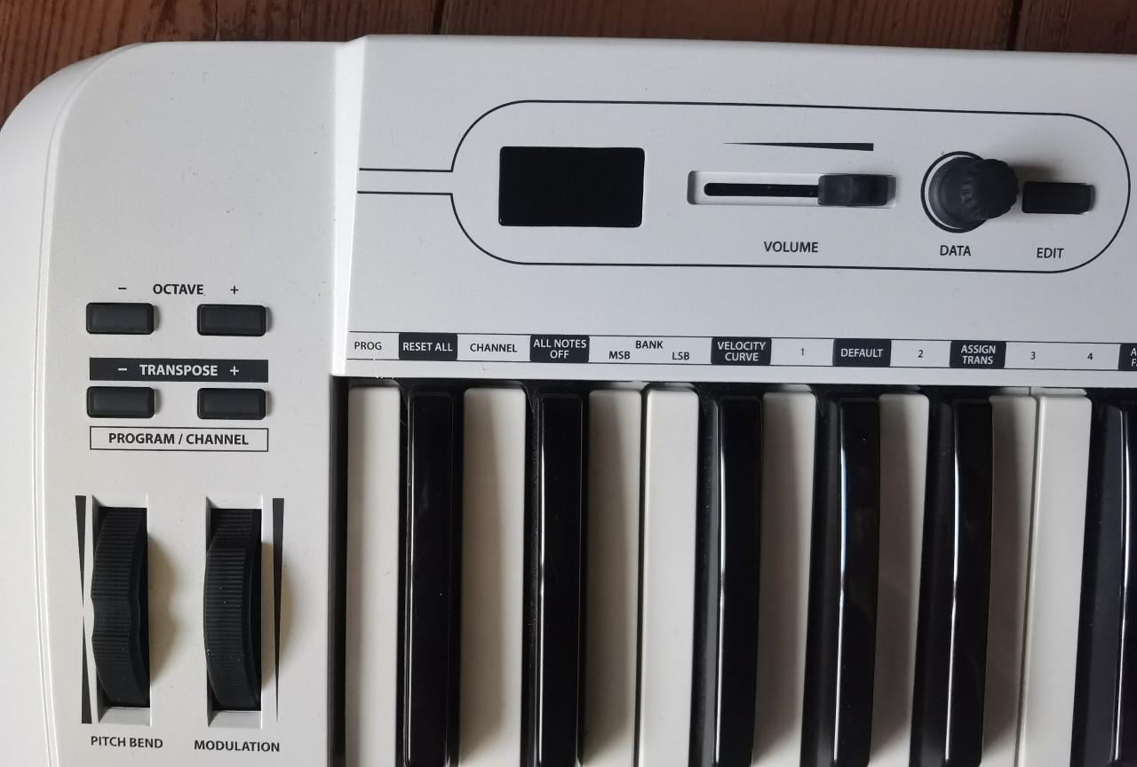 Midi keyboard