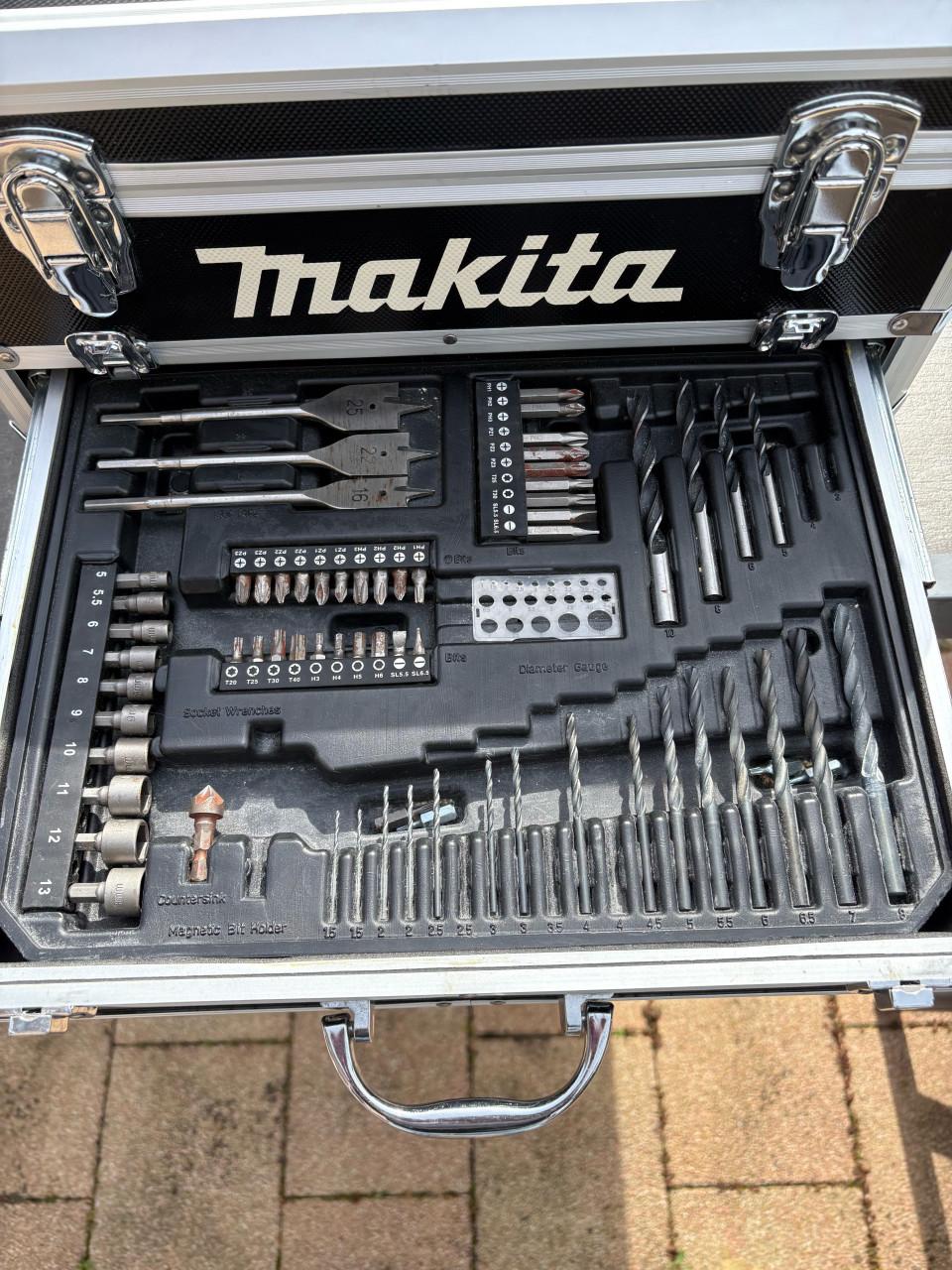 Zeer nette makita boormachine set