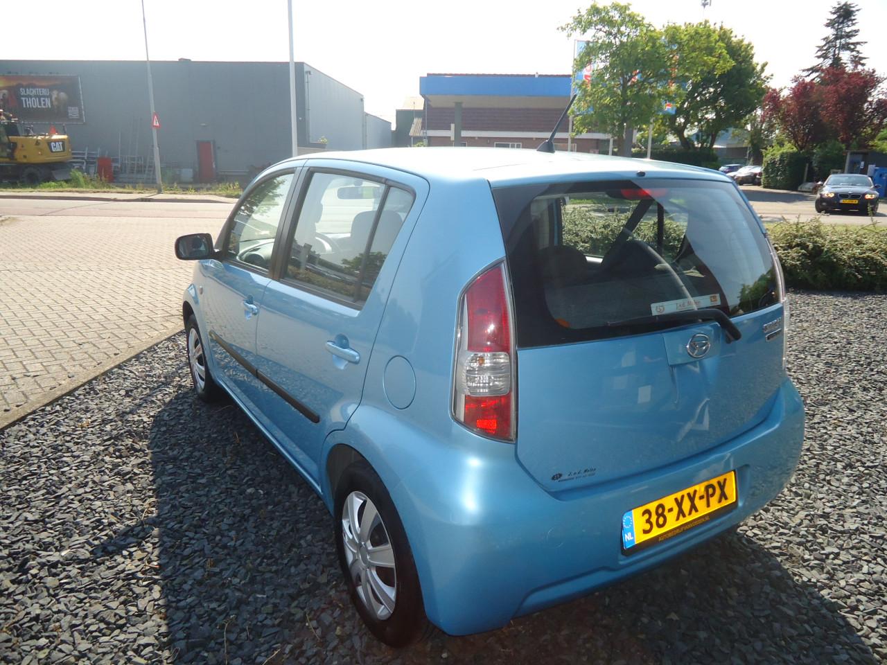 DAIHATSU SIRION 2 1.0 PREMIUM