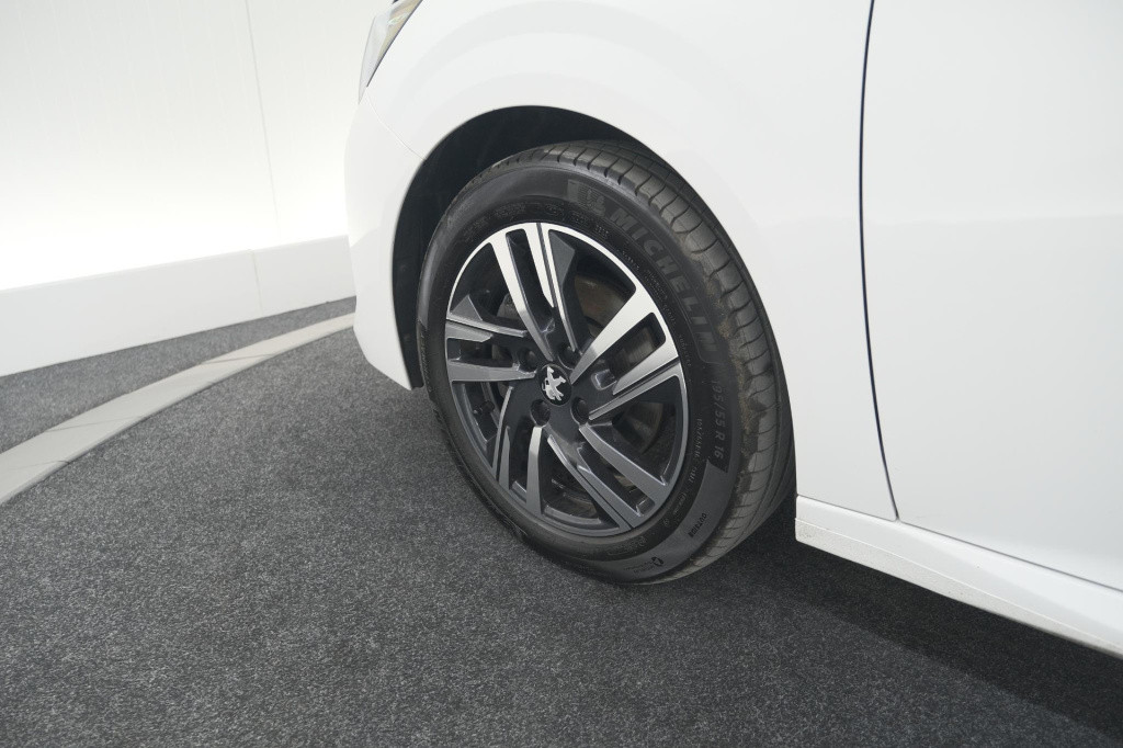 Peugeot 208 puretech 100 allure | adaptieve cruise control | camera | apple