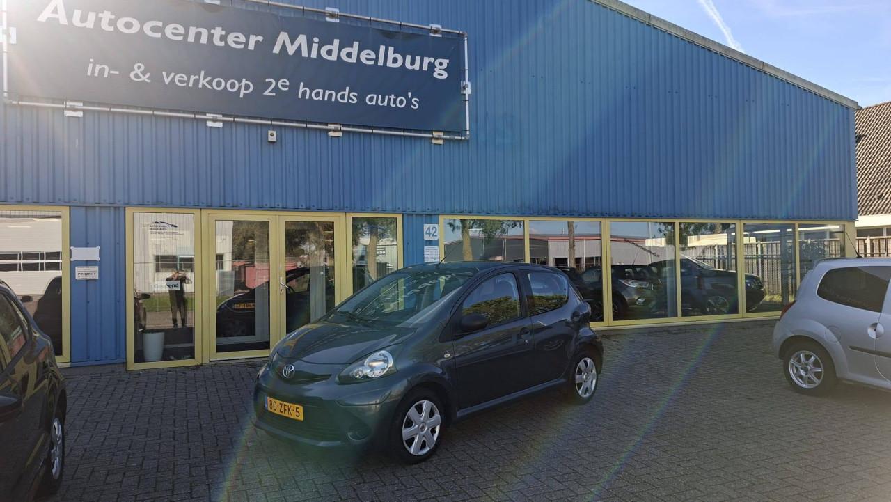 Toyota AYGO 1.0 VVT-i Access 5deurs bj:2012 apk 10-2027 !!