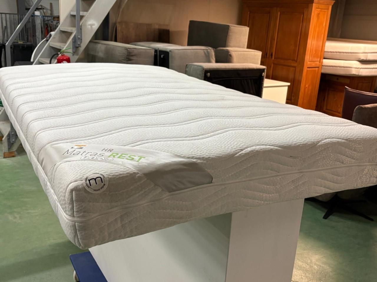 Velda matras 120 x 200 x 20