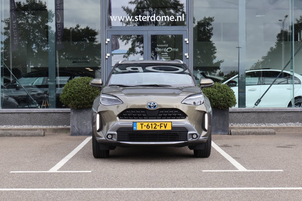 Toyota Yaris Cross 1.5 hybrid 4 x 4 l trekhaak i head-up i camera i stoelve