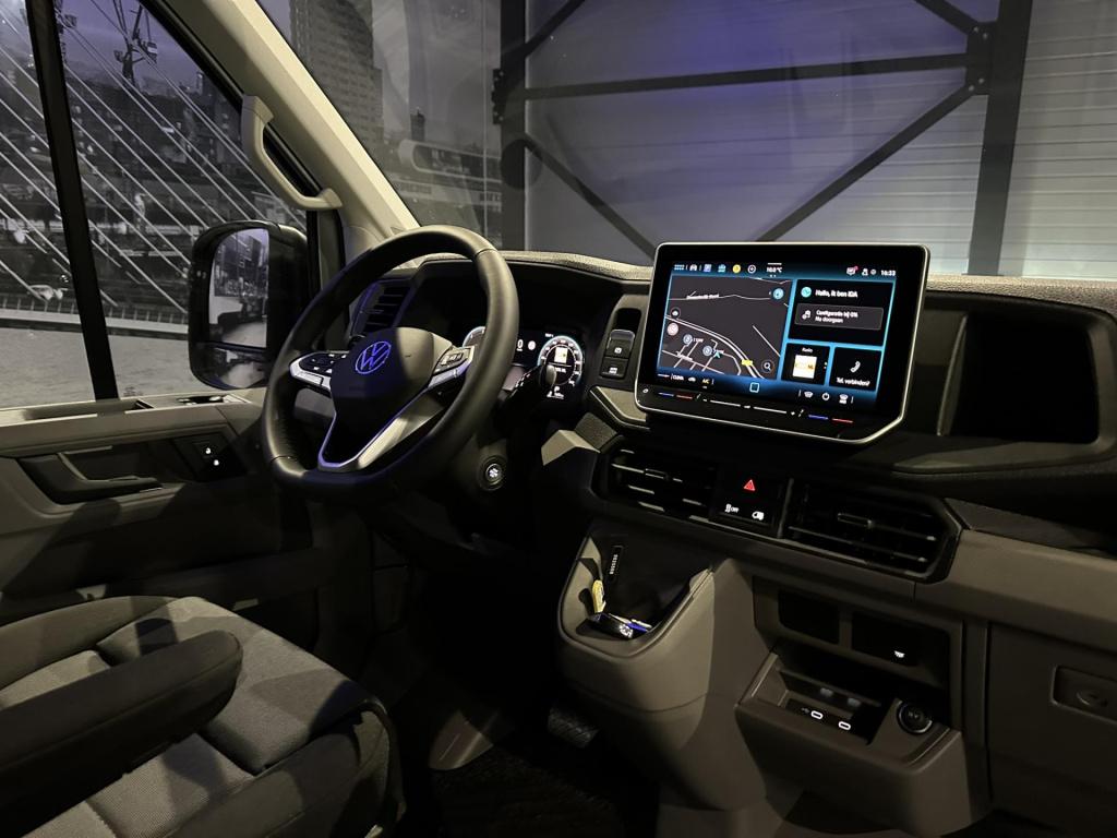 Volkswagen Crafter 30 2.0 tdi l3h3 highline *facelift*led*camera*