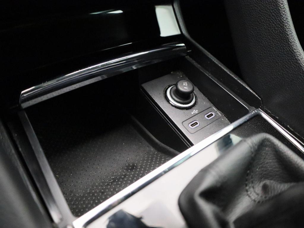 Skoda Karoq 1.5 tsi act business edition | automaat | apple carplay / andro