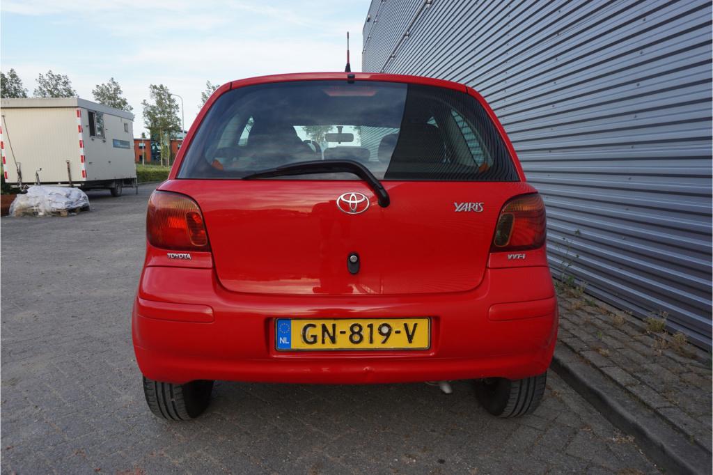 Toyota Yaris 1.0 vvt-i airco / elektr. ramen / apk t/m 06-2027