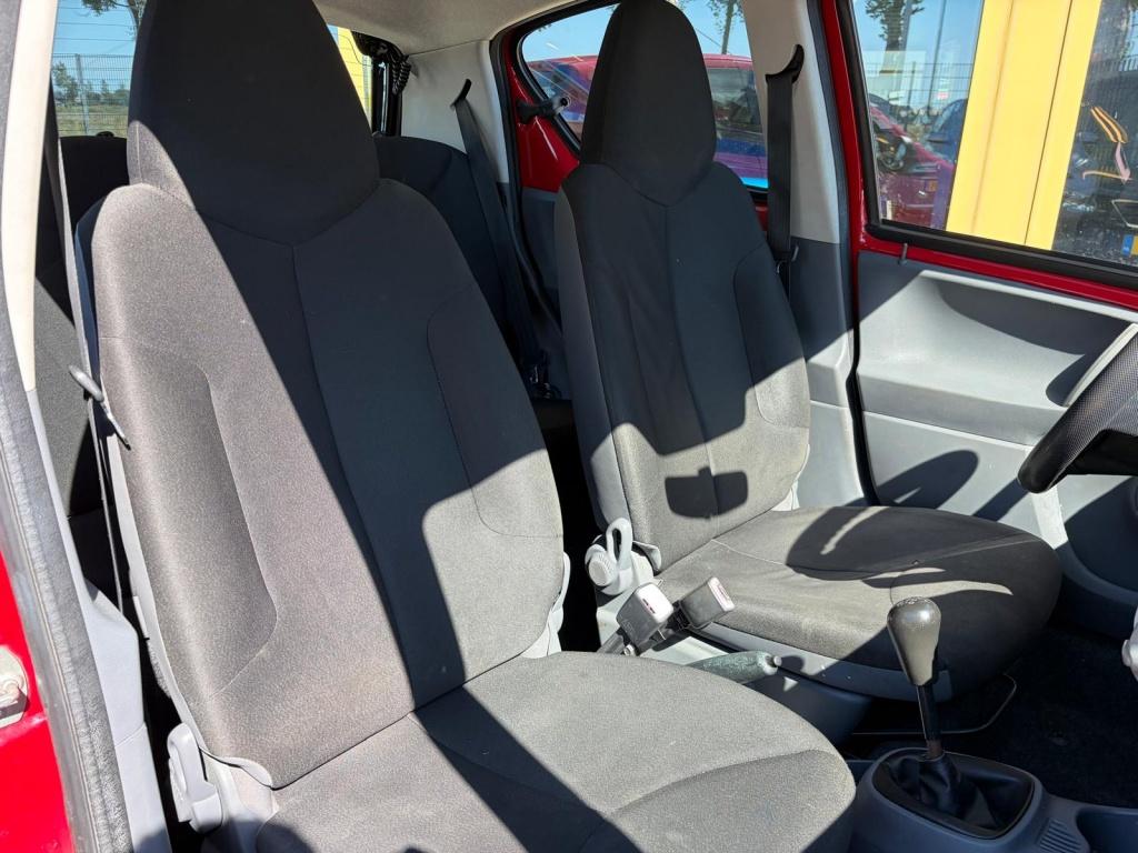 Toyota Aygo 1.0-12v access