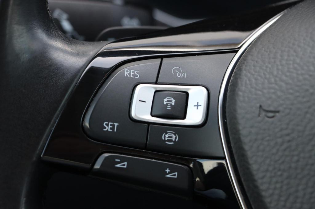 Volkswagen T-roc 1.5 tsi style 150pk dsg7