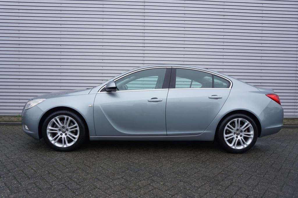 Opel Insignia 2.0 t edition automaat - climate / navi / cruise / leder / pa