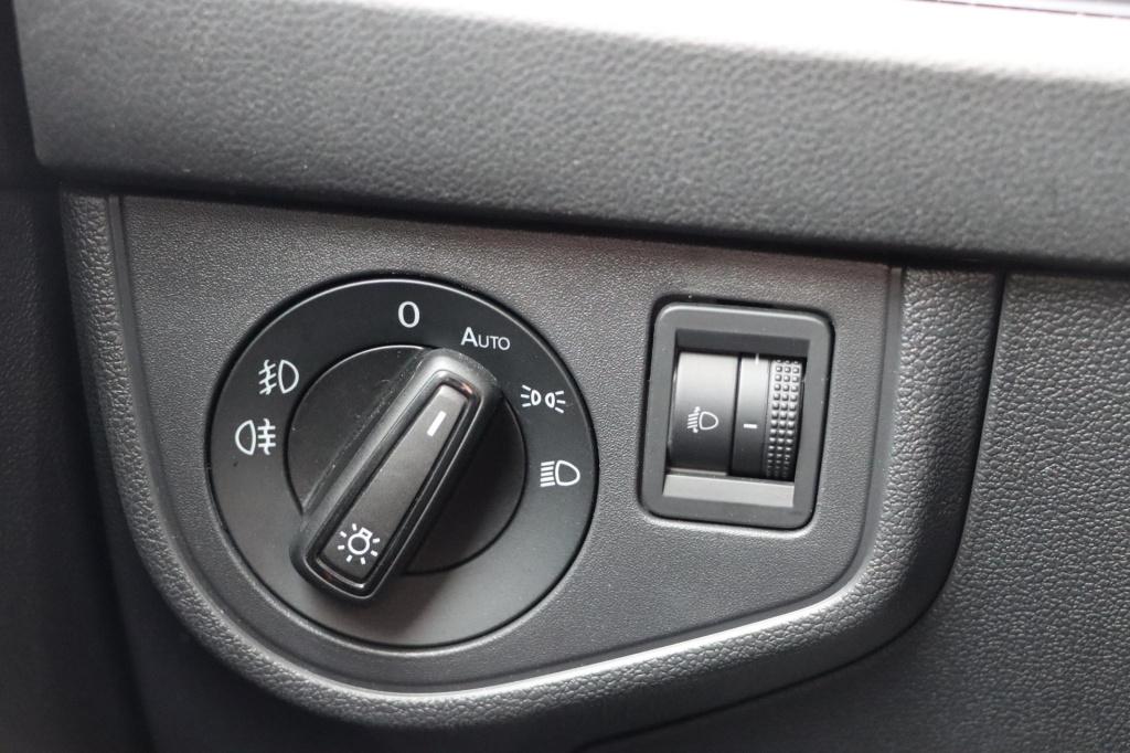 Volkswagen Polo 1.0 tsi highline r-line | stoelverwarming | adaptive