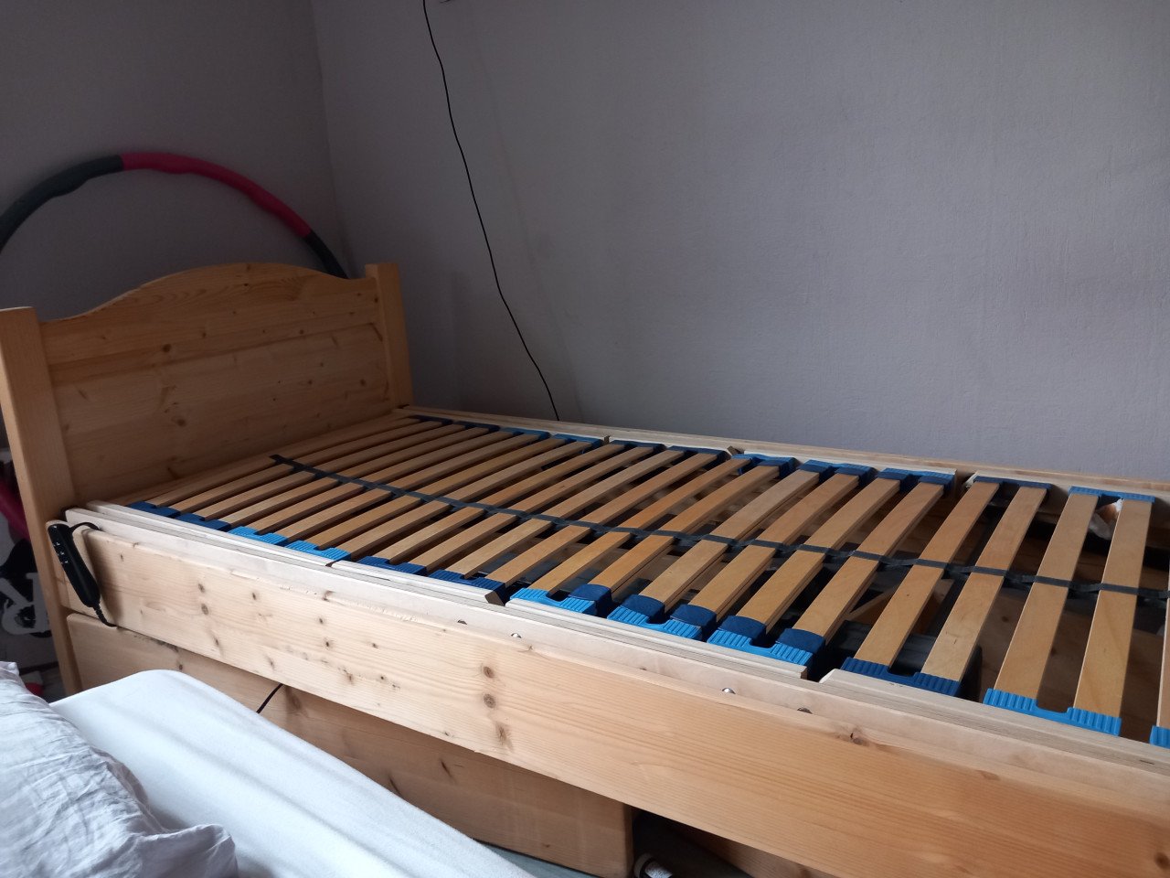 1 persoon bed met verstelbare lattenbodem